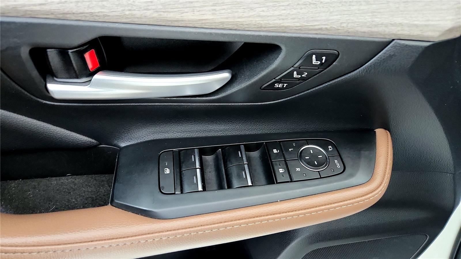 Certified 2024 Toyota Grand Highlander Platinum image 25