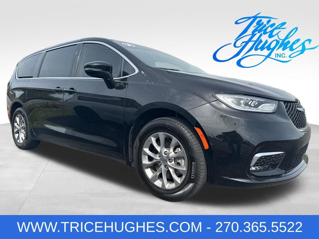 Used 2024 Chrysler Pacifica Touring-L