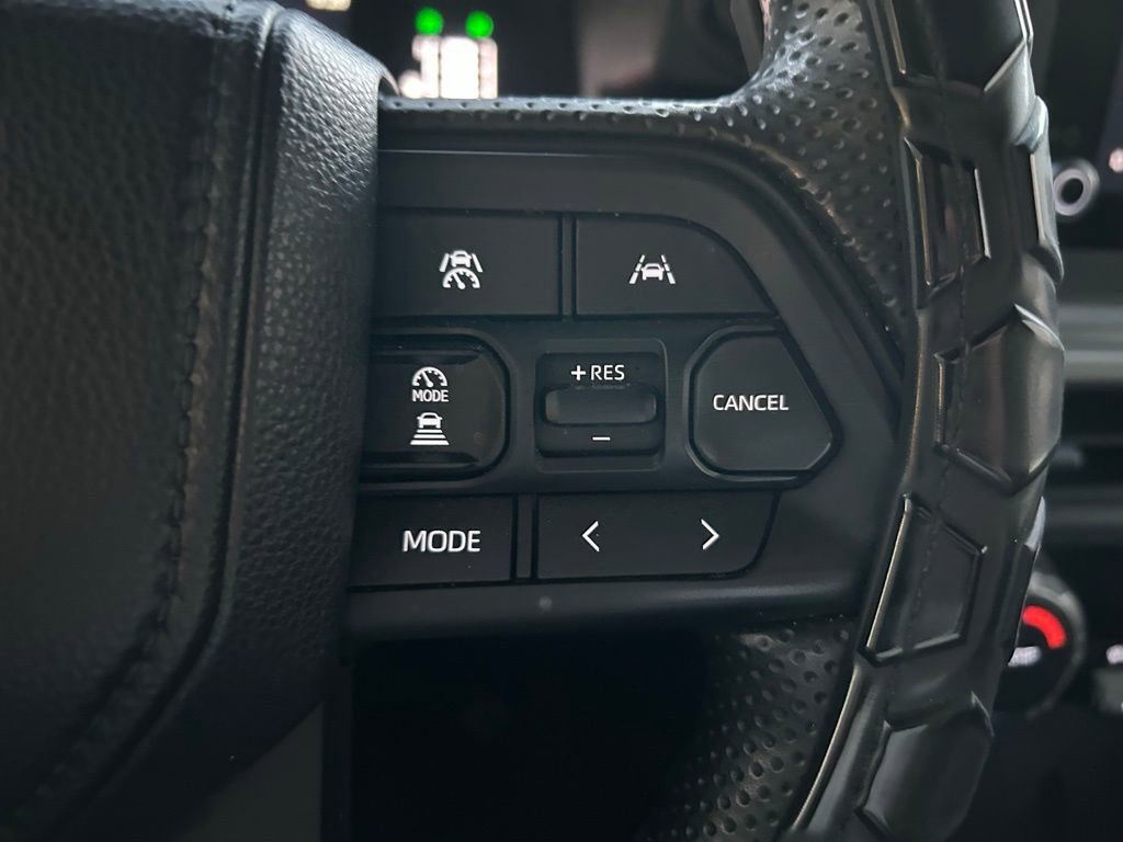 Certified 2024 Toyota Tacoma SR5 AWD/4WD image 19