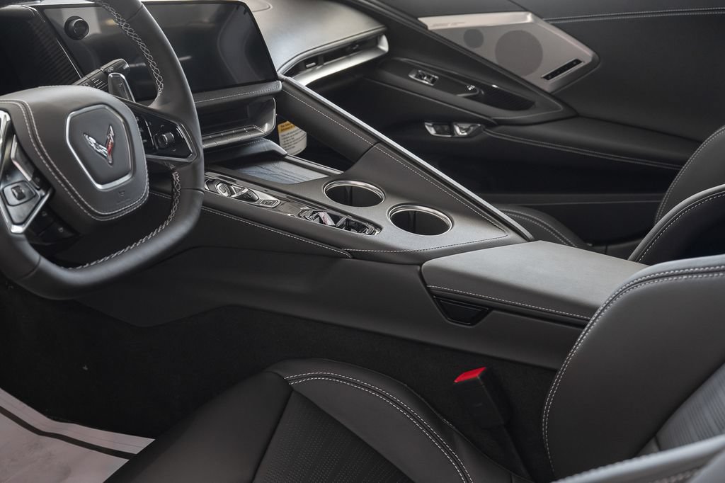 New 2027 Chevrolet Corvette Grand Sport w/ Z52 Sport Performance Package RWD image 35