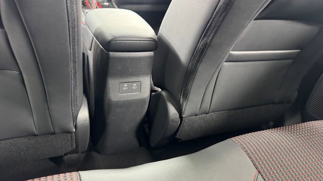 New 2026 Nissan Kicks SR w/ Cold Weather Package AWD/4WD image 36