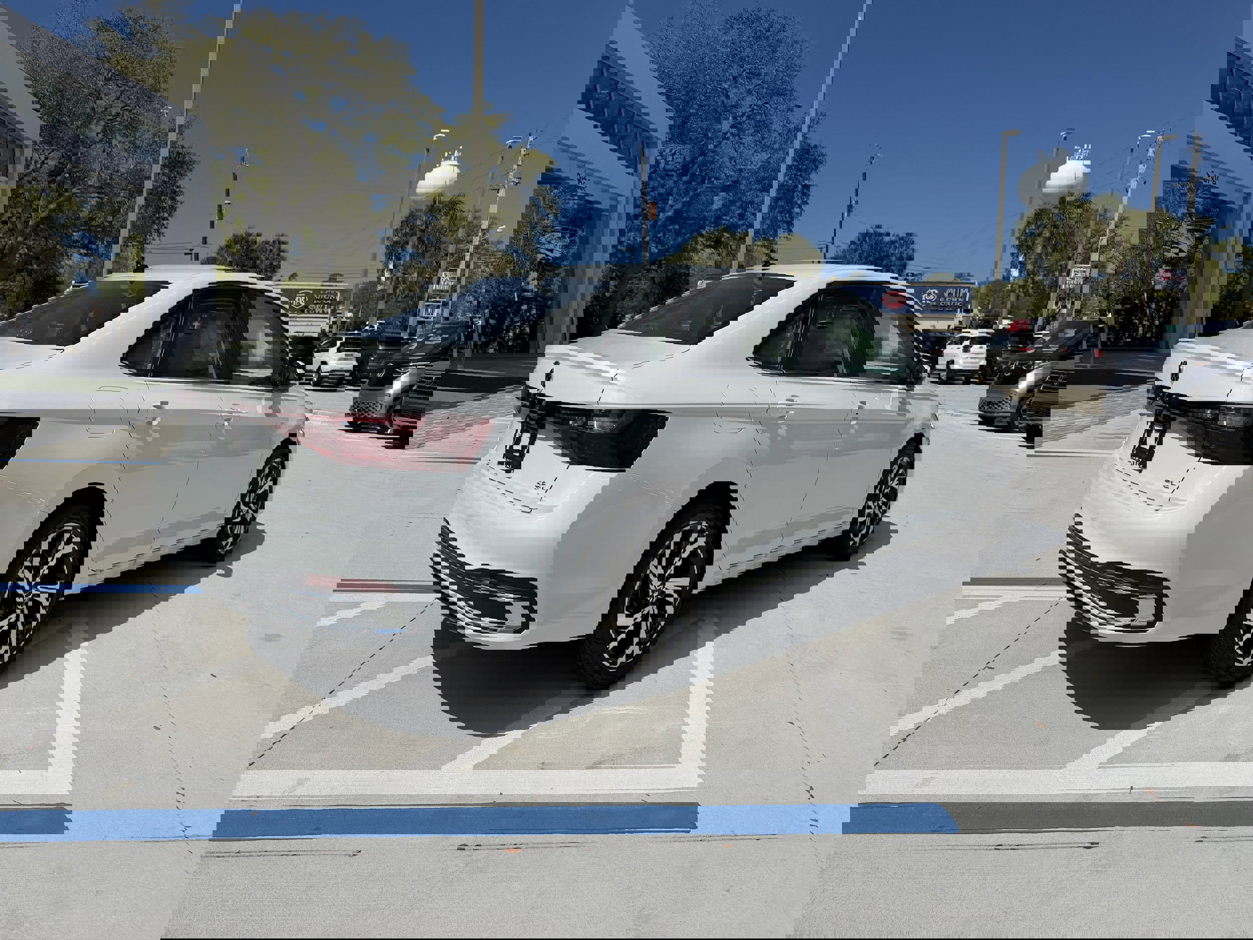 New 2026 Volkswagen Jetta SEL image 3