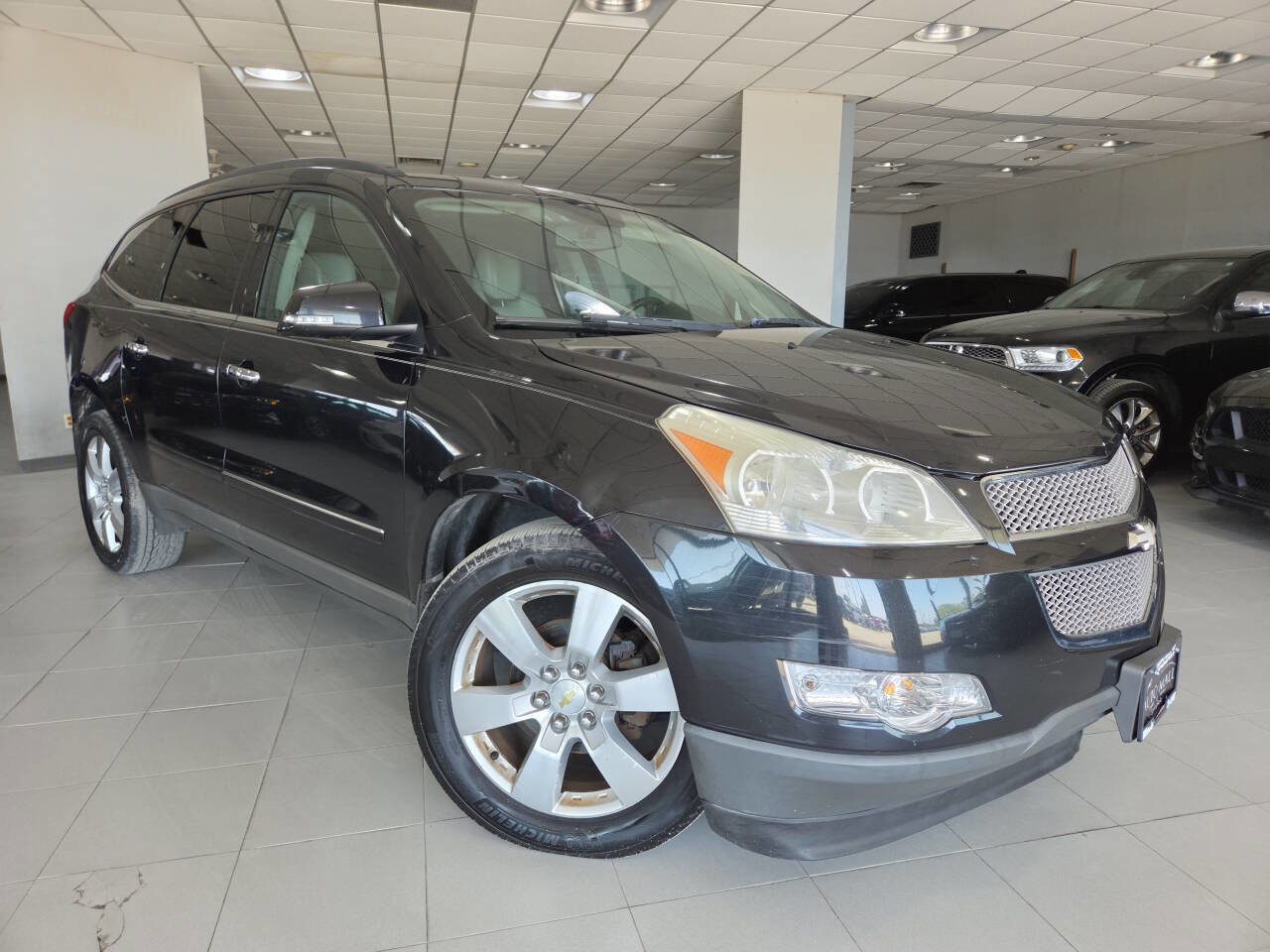 Used 2010 Chevrolet Traverse LTZ AWD/4WD image 1