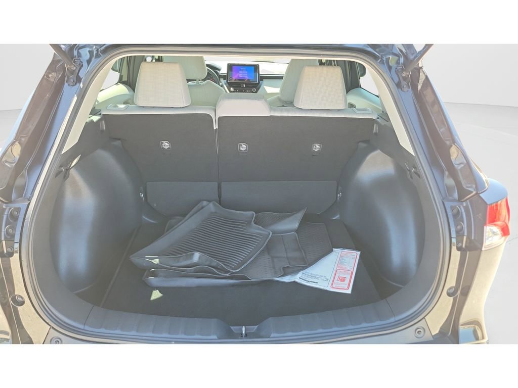 Certified 2024 Toyota Corolla Cross L image 12