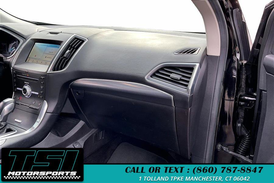 Used 2017 Ford Edge Titanium w/ Equipment Group 301A image 16