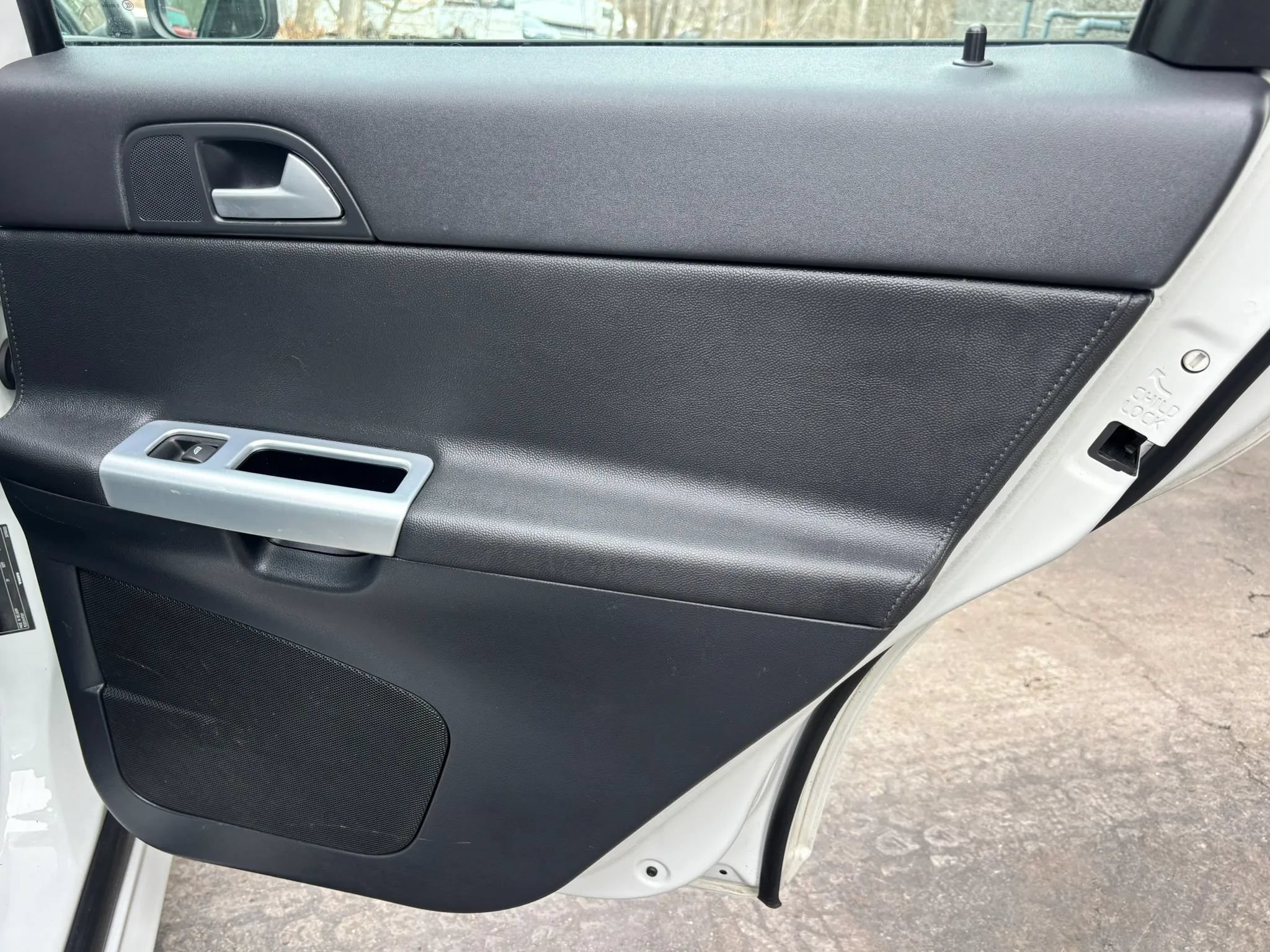 Used 2010 Volvo S40 2.4i FWD image 17