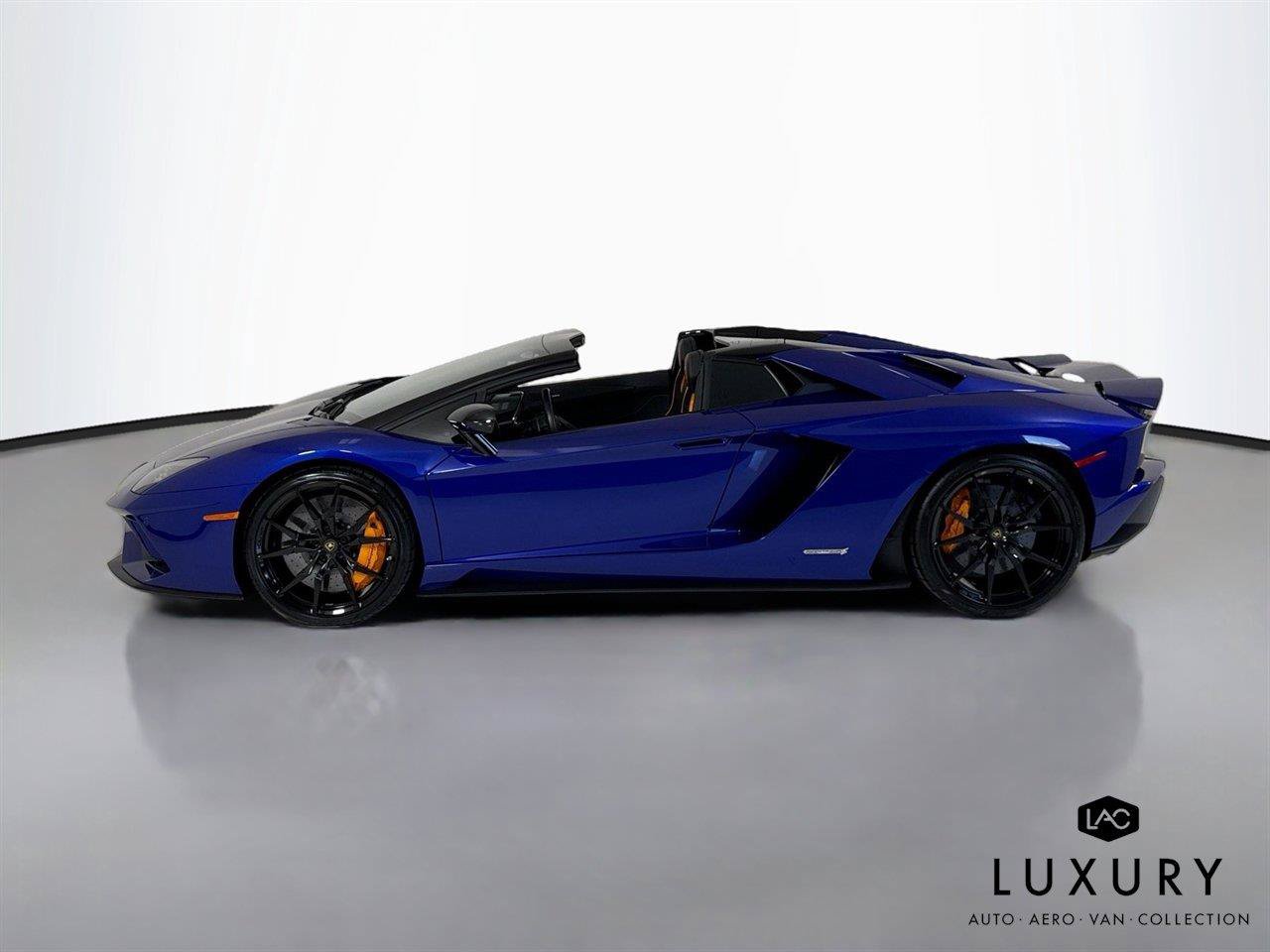Used 2019 Lamborghini Aventador S AWD/4WD image 8
