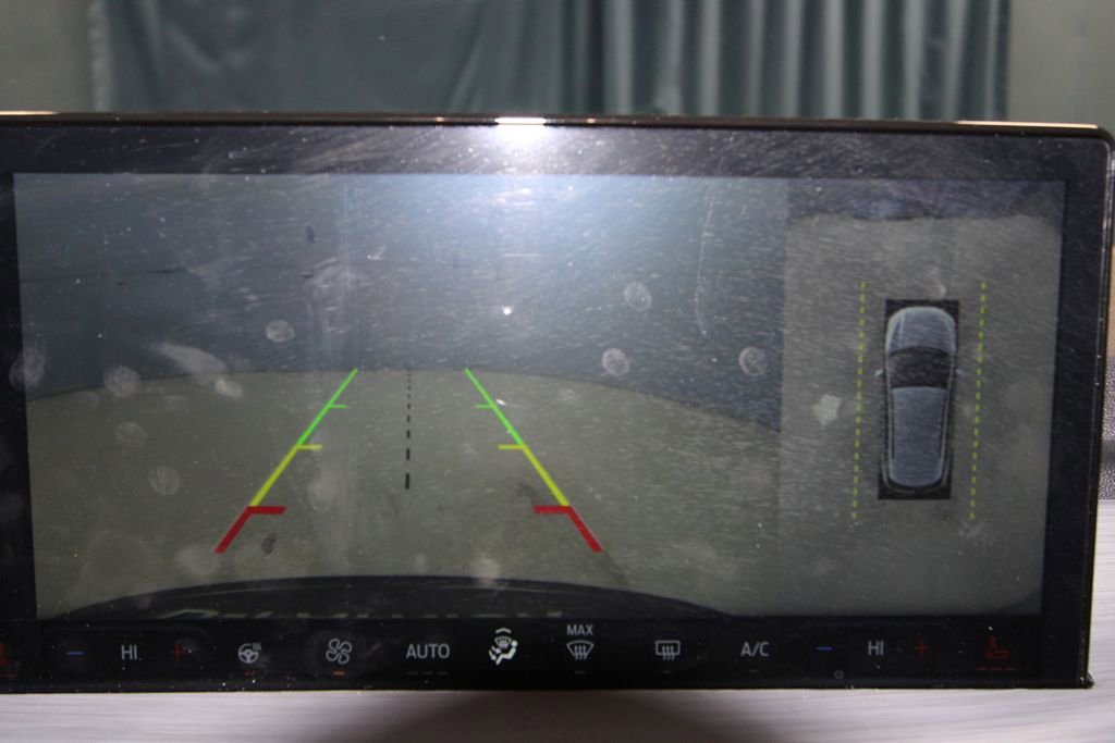 Used 2025 Ford Escape Platinum w/ Premium Technology Package image 13