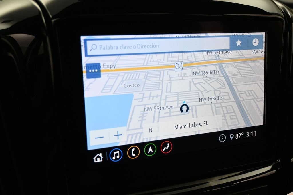 Used 2021 Chevrolet Traverse Premier w/ Redline Edition FWD image 30