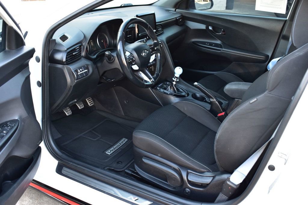 Used 2020 Hyundai Veloster N w/ Performance Package image 16