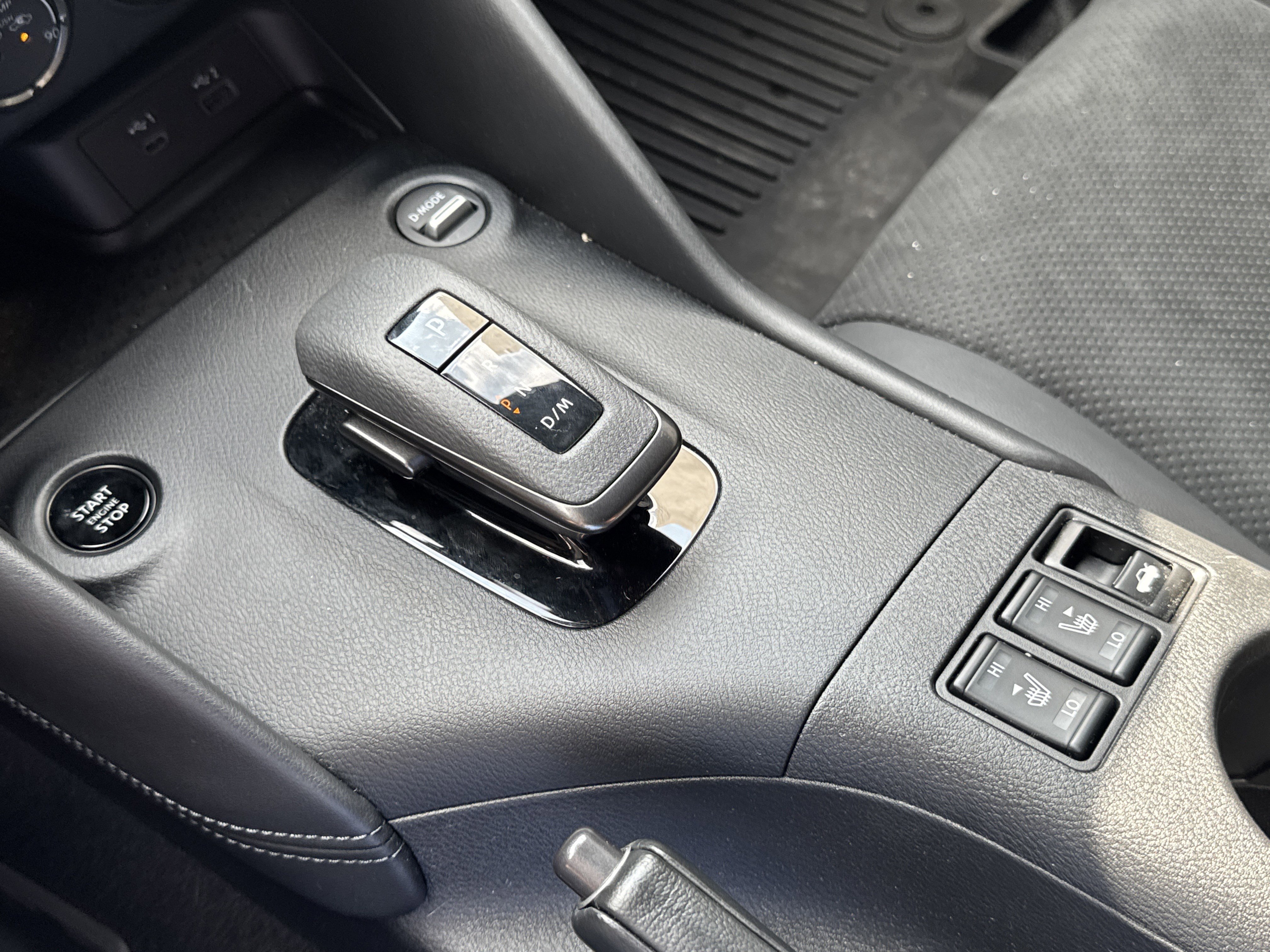 Used 2024 Nissan Z Performance w/ Floor Mat Package image 21