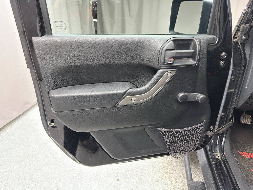 Used 2016 Jeep Wrangler Sport w/ Quick Order Package 23S AWD/4WD image 8
