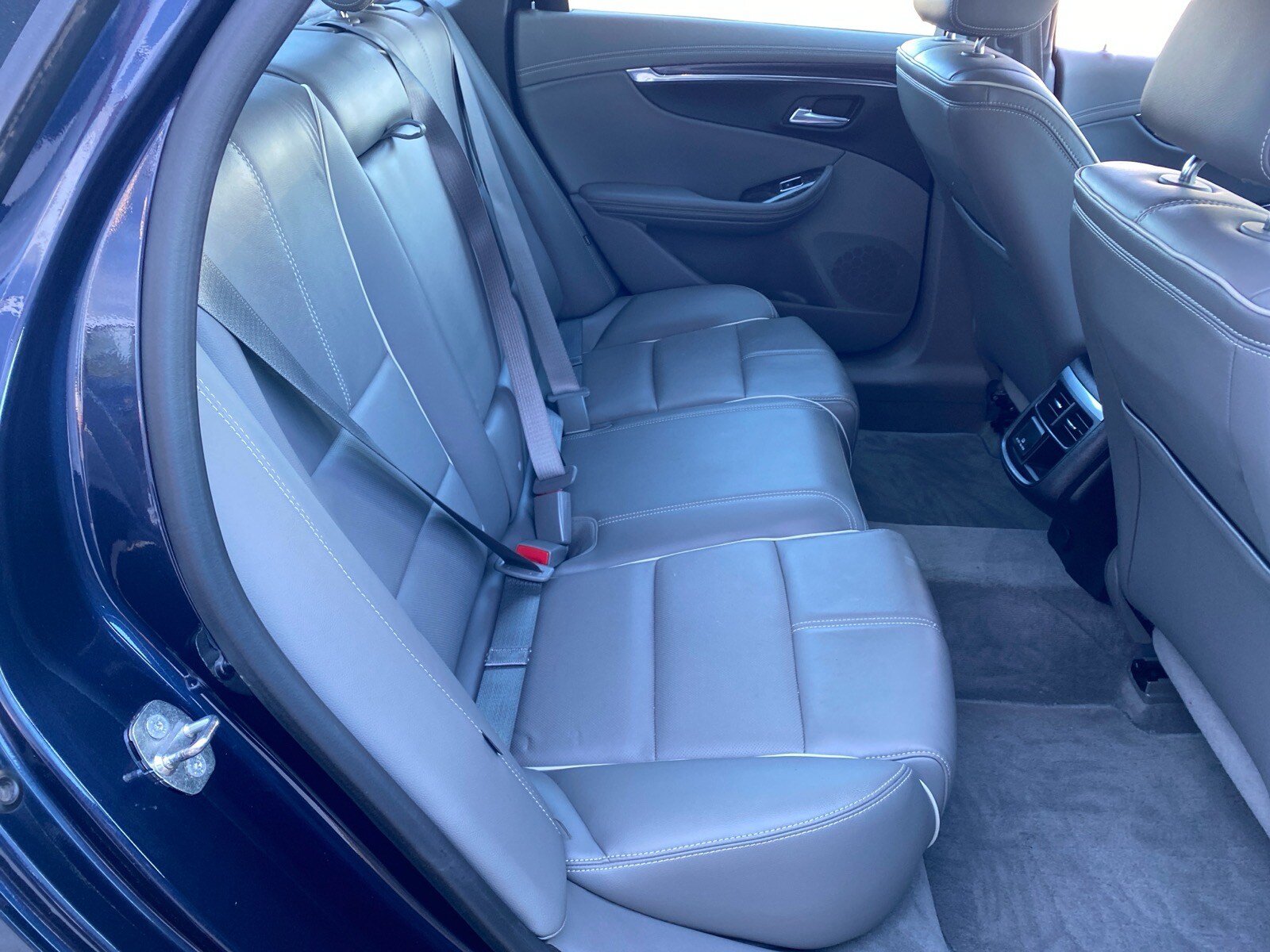Used 2015 Chevrolet Impala LTZ FWD image 24
