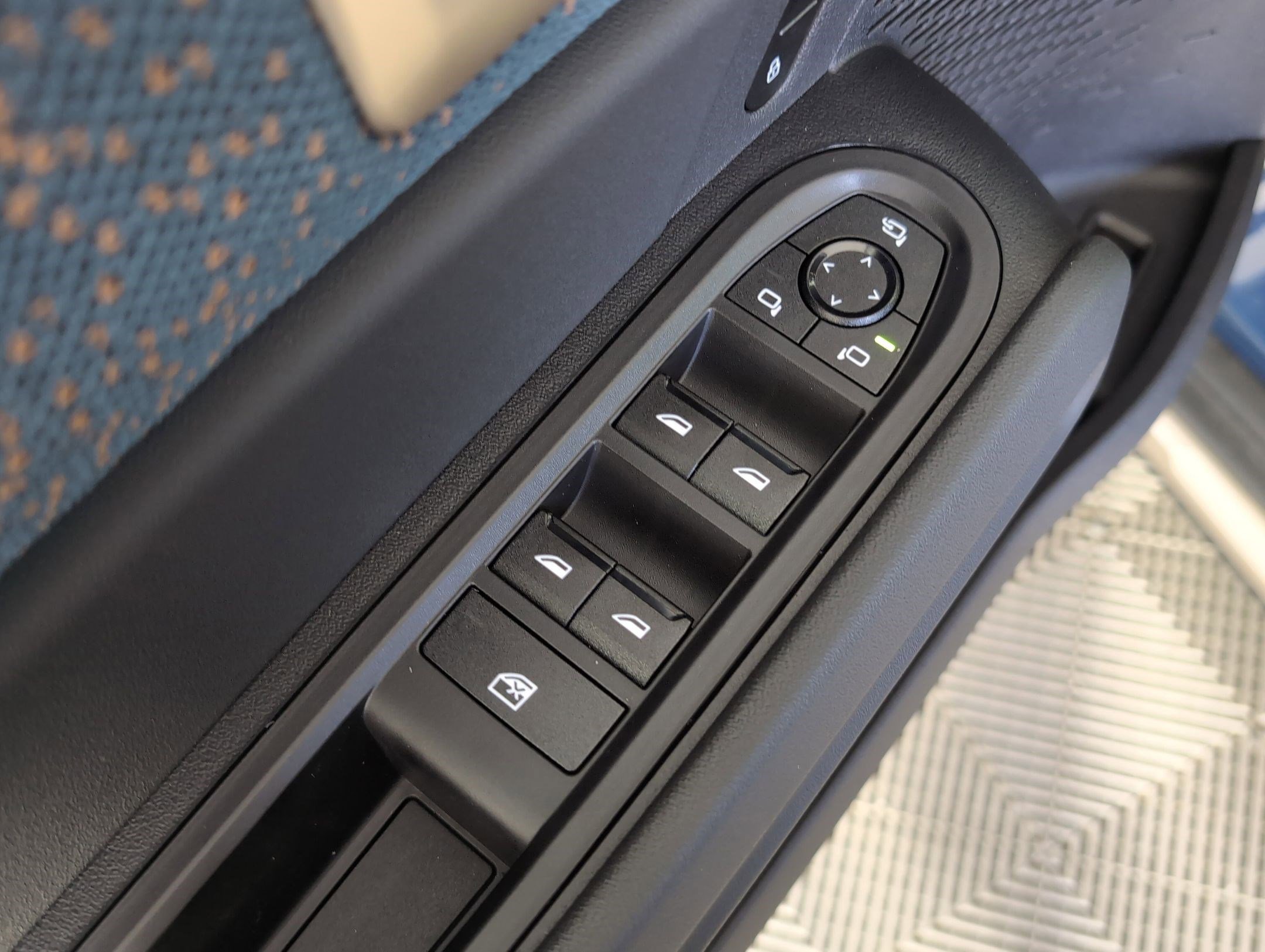 New 2025 MINI Cooper Countryman S w/ Comfort Package Max image 9