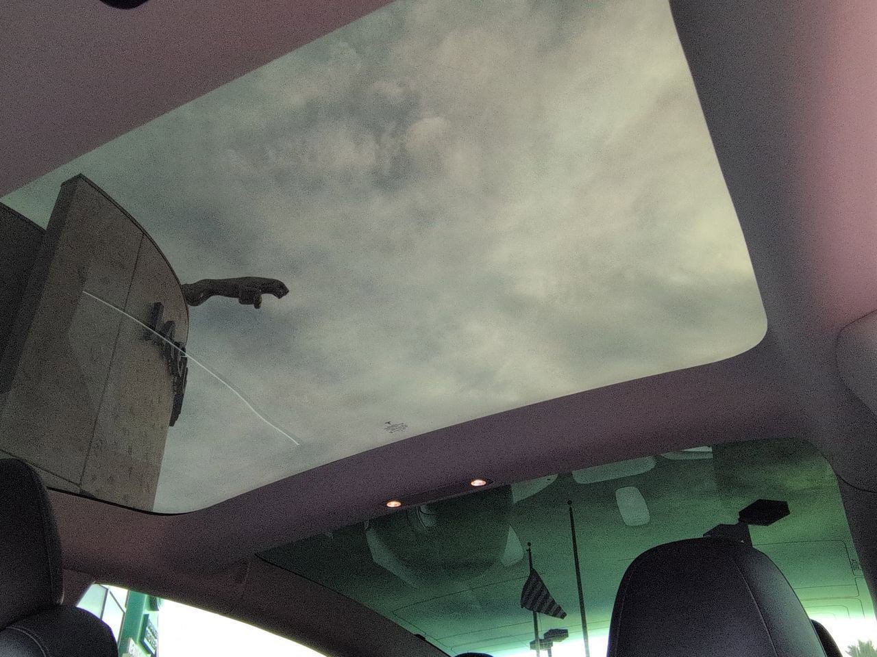 Used 2018 Tesla Model 3 Long Range image 19