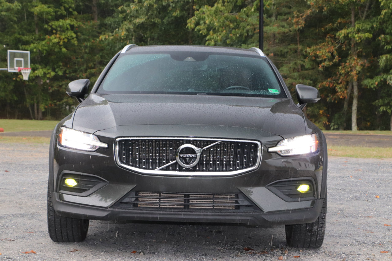 Used 2021 Volvo V60 T5 Cross Country w/ Advanced Package image 42