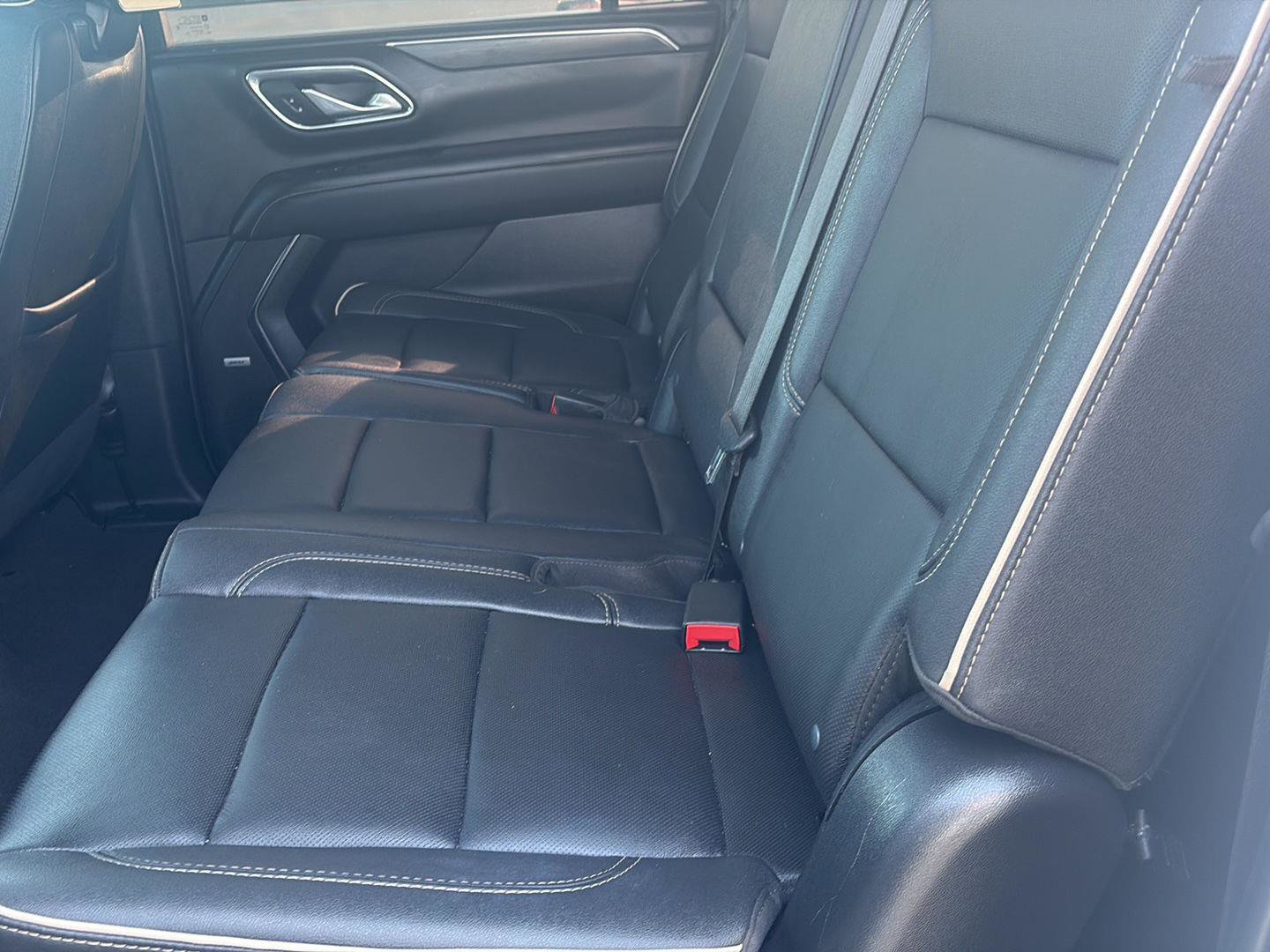 Used 2023 GMC Yukon XL SLT w/ SLT Premium Package RWD image 43