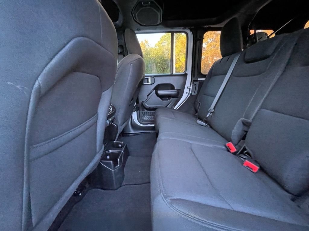 Used 2021 Jeep Wrangler Unlimited Sport image 25