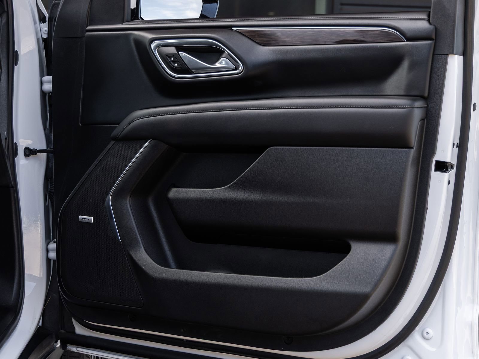 Used 2023 Chevrolet Tahoe Z71 w/ Luxury Package image 40