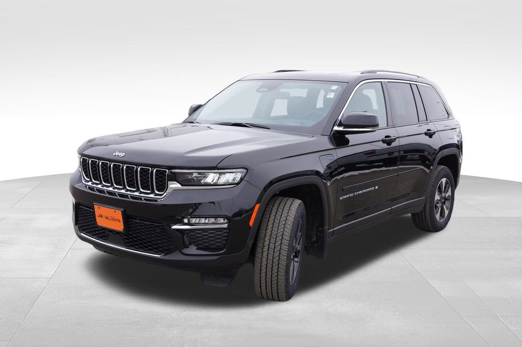 Used 2022 Jeep Grand Cherokee Limited 4xe image 11