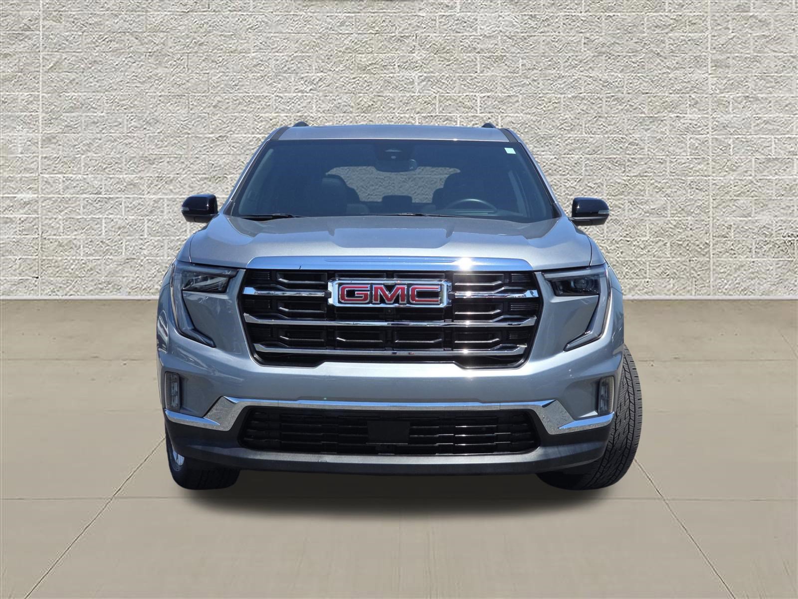 Used 2025 GMC Acadia Elevation w/ Elevation Premium Package AWD/4WD image 2