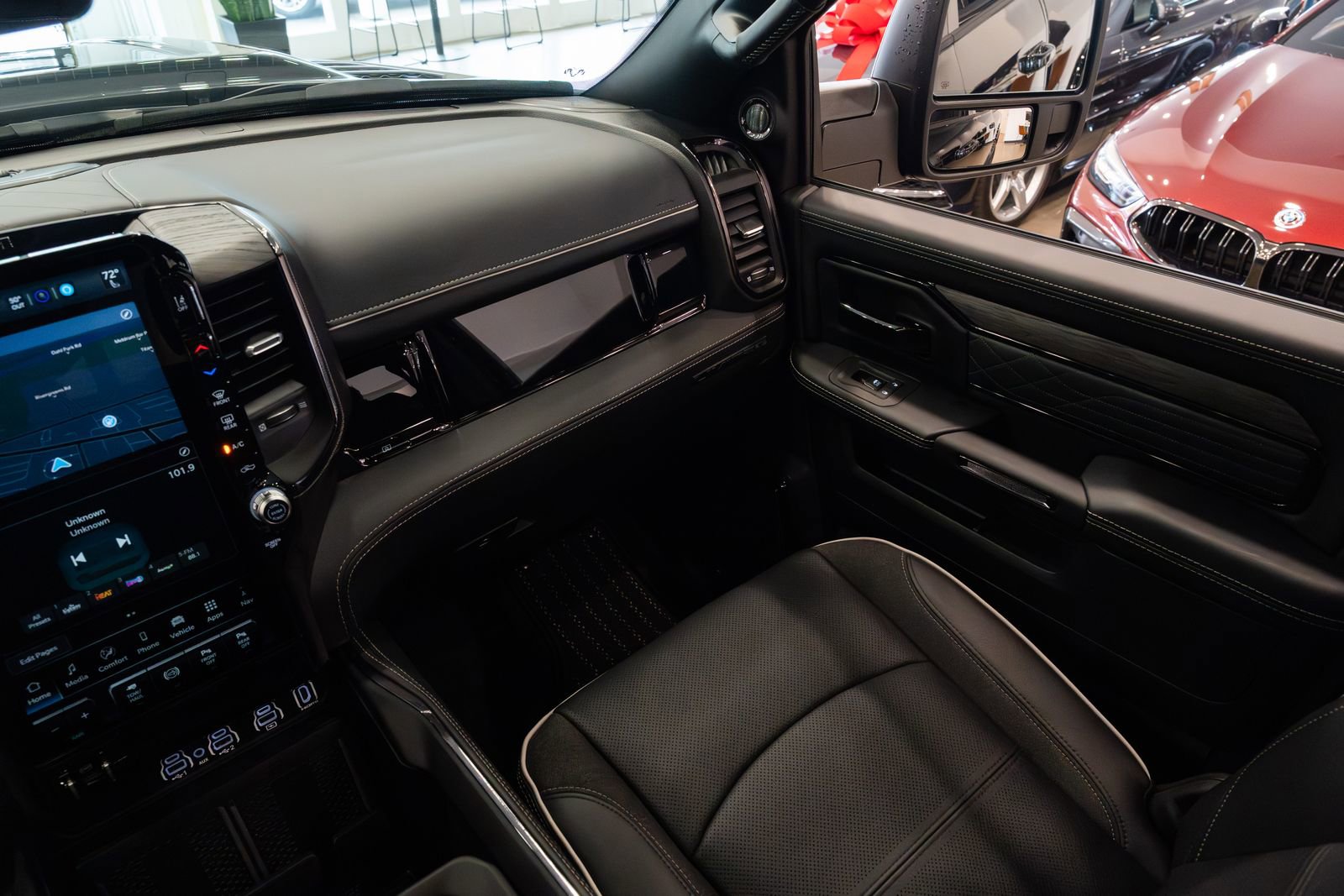 Used 2026 RAM 2500 Limited image 12