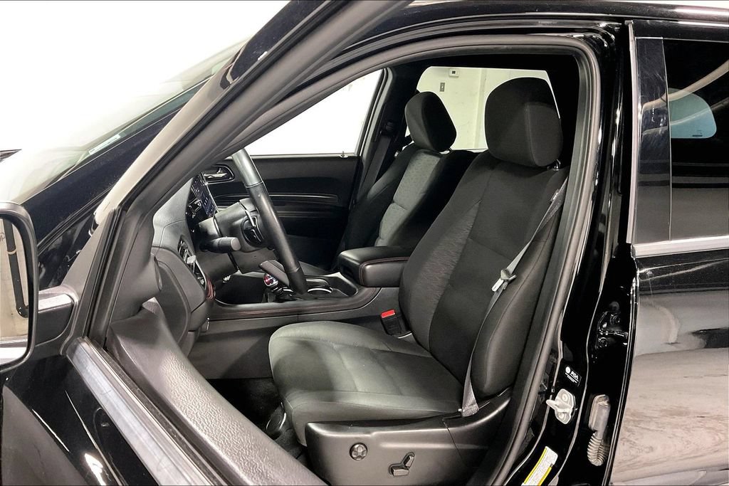 Used 2025 Dodge Durango GT AWD/4WD image 31