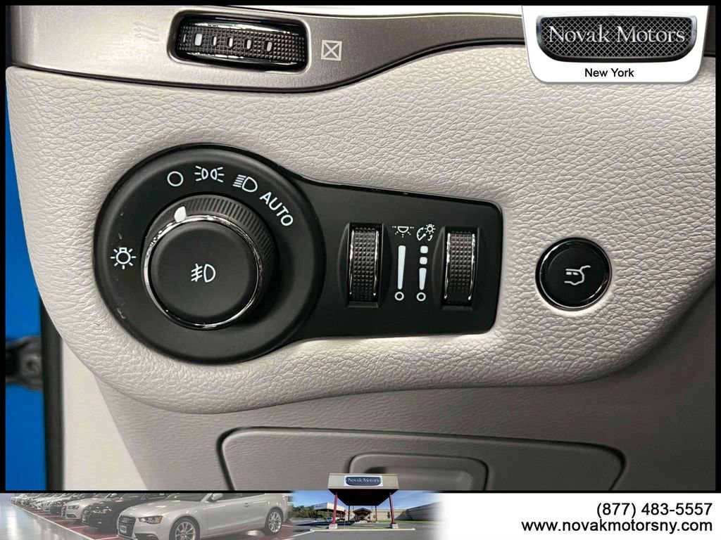 Used 2022 Jeep Cherokee Limited w/ Elite Package image 23