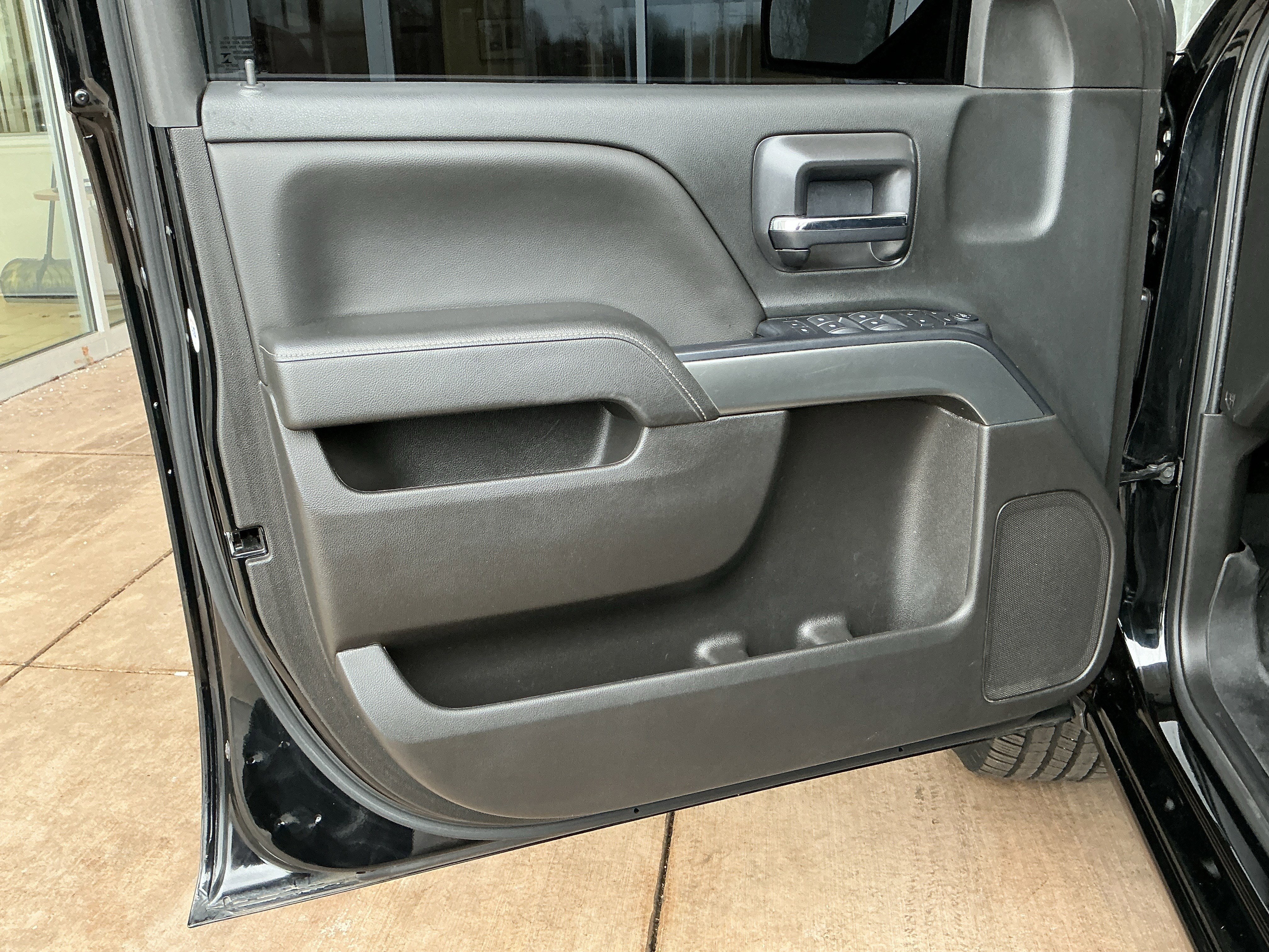 Used 2018 Chevrolet Silverado 1500 LT w/ All Star Edition image 14