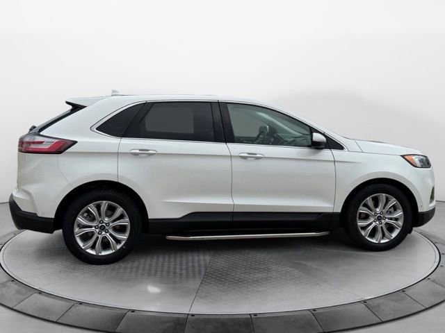 Used 2020 Ford Edge Titanium w/ Equipment Group 301A AWD/4WD image 2