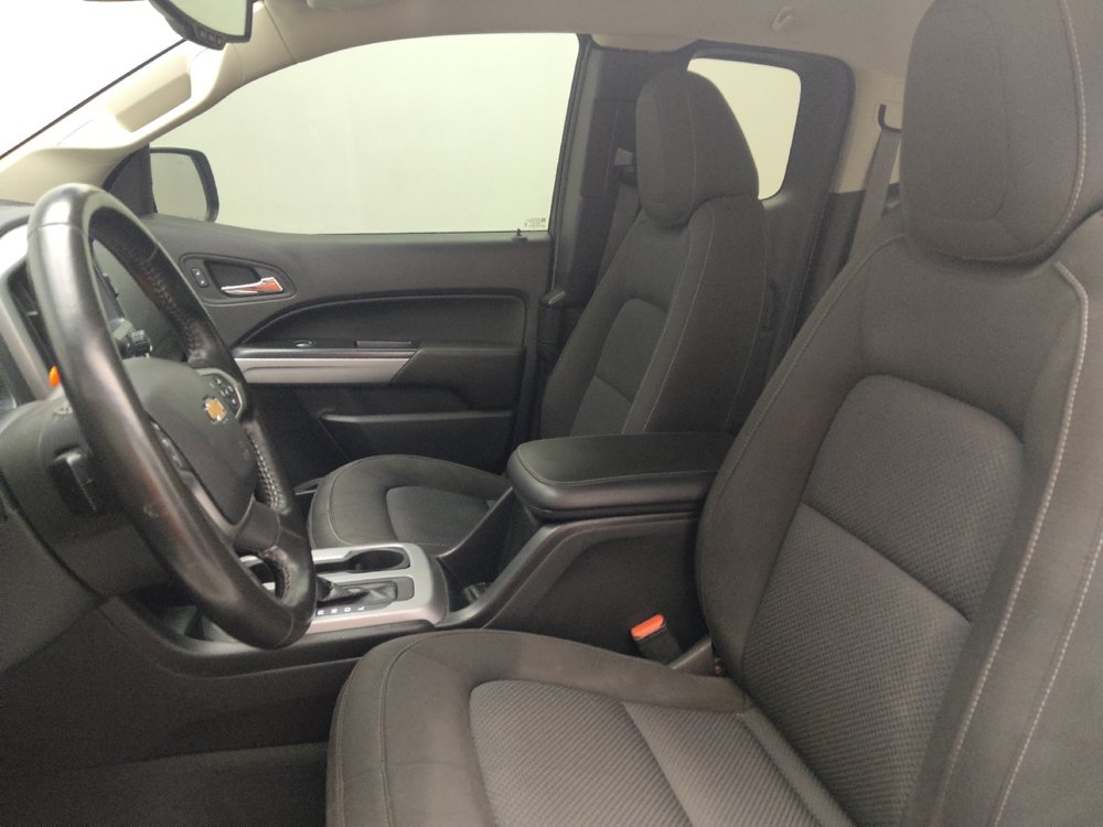 Used 2021 Chevrolet Colorado LT w/ Safety Package RWD image 17