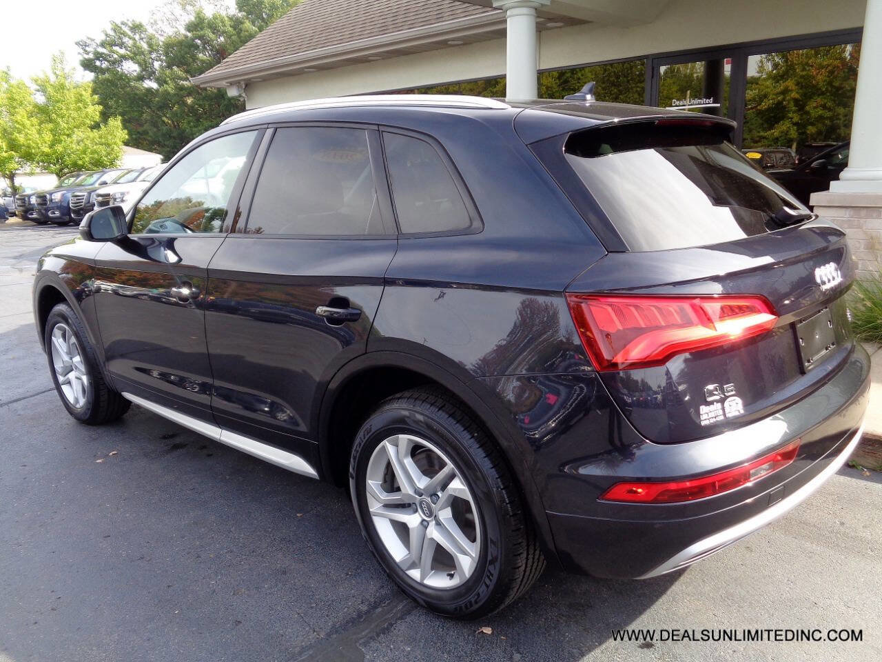 Used 2018 Audi Q5 2.0T Premium AWD/4WD image 4