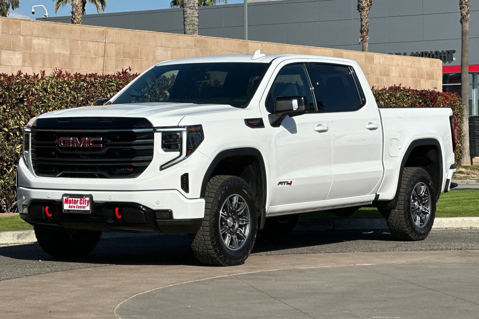 Certified 2025 GMC Sierra 1500 AT4 image 8