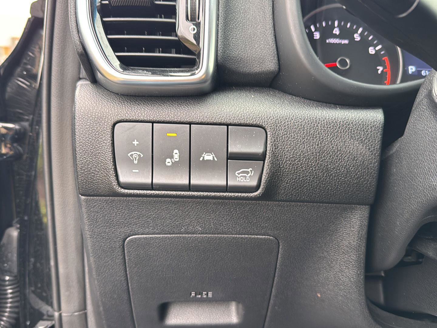 Used 2021 Kia Sportage EX image 21