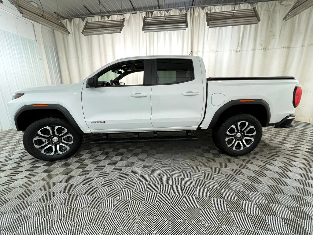 Certified 2024 GMC Canyon AT4 w/ AT4 Premium Package AWD/4WD image 20