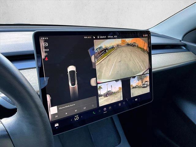 Used 2022 Tesla Model Y Long Range image 23
