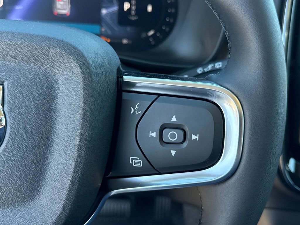New 2026 Volvo XC40 B5 Ultra w/ Climate Package AWD/4WD image 28