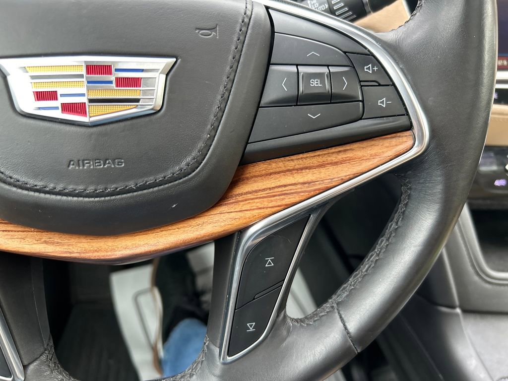 Used 2018 Cadillac XT5 Platinum w/ Driver Assist Package AWD/4WD image 23