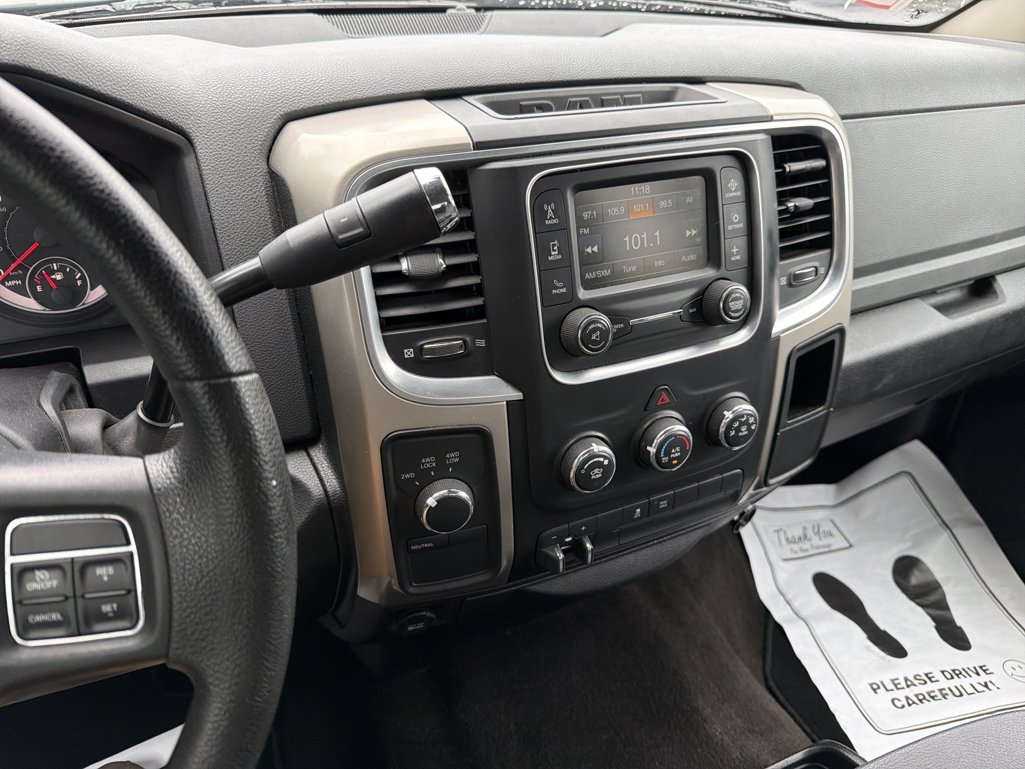 Used 2015 RAM 2500 SLT AWD/4WD image 15