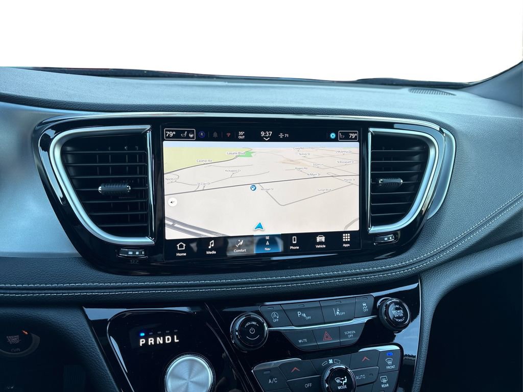 New 2026 Chrysler Pacifica Limited w/ S Appearance Package image 26