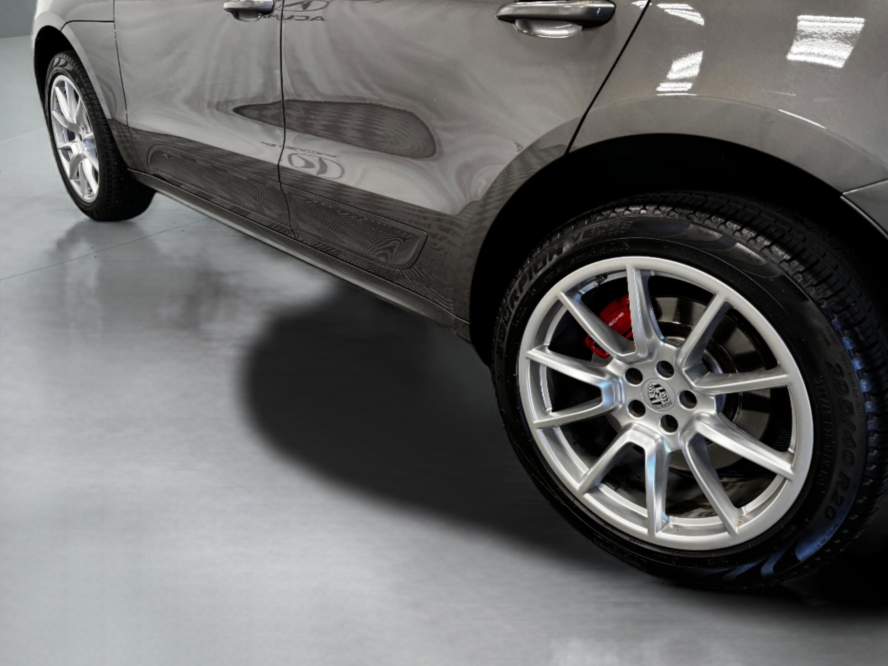 Used 2016 Porsche Macan Turbo image 65