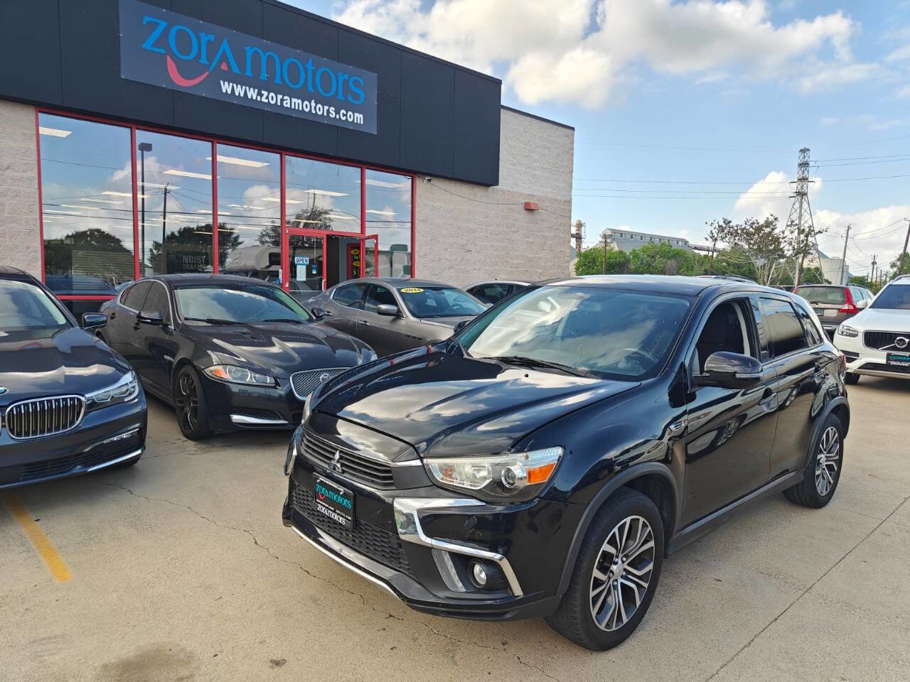 Used 2019 Mitsubishi Outlander Sport SE FWD image 1