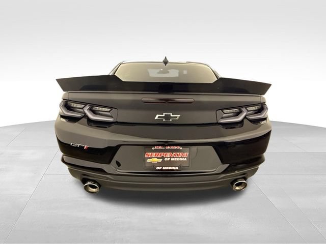 Used 2021 Chevrolet Camaro LT RWD image 7
