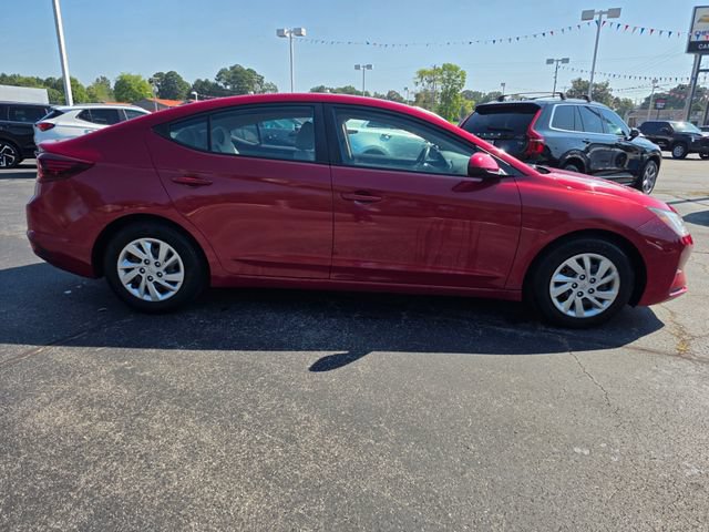 Used 2020 Hyundai Elantra SE w/ Cargo Package (C1) FWD image 13