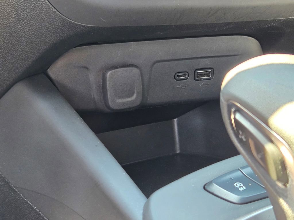 Used 2024 Chevrolet Trax RS w/ Driver Confidence Package FWD image 37