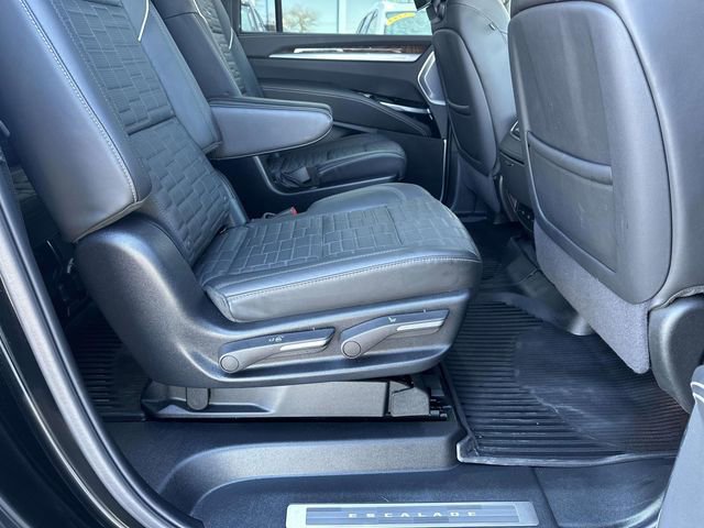 Certified 2025 Cadillac Escalade ESV Premium Luxury Platinum w/ LPO, Floor Liner Package image 22