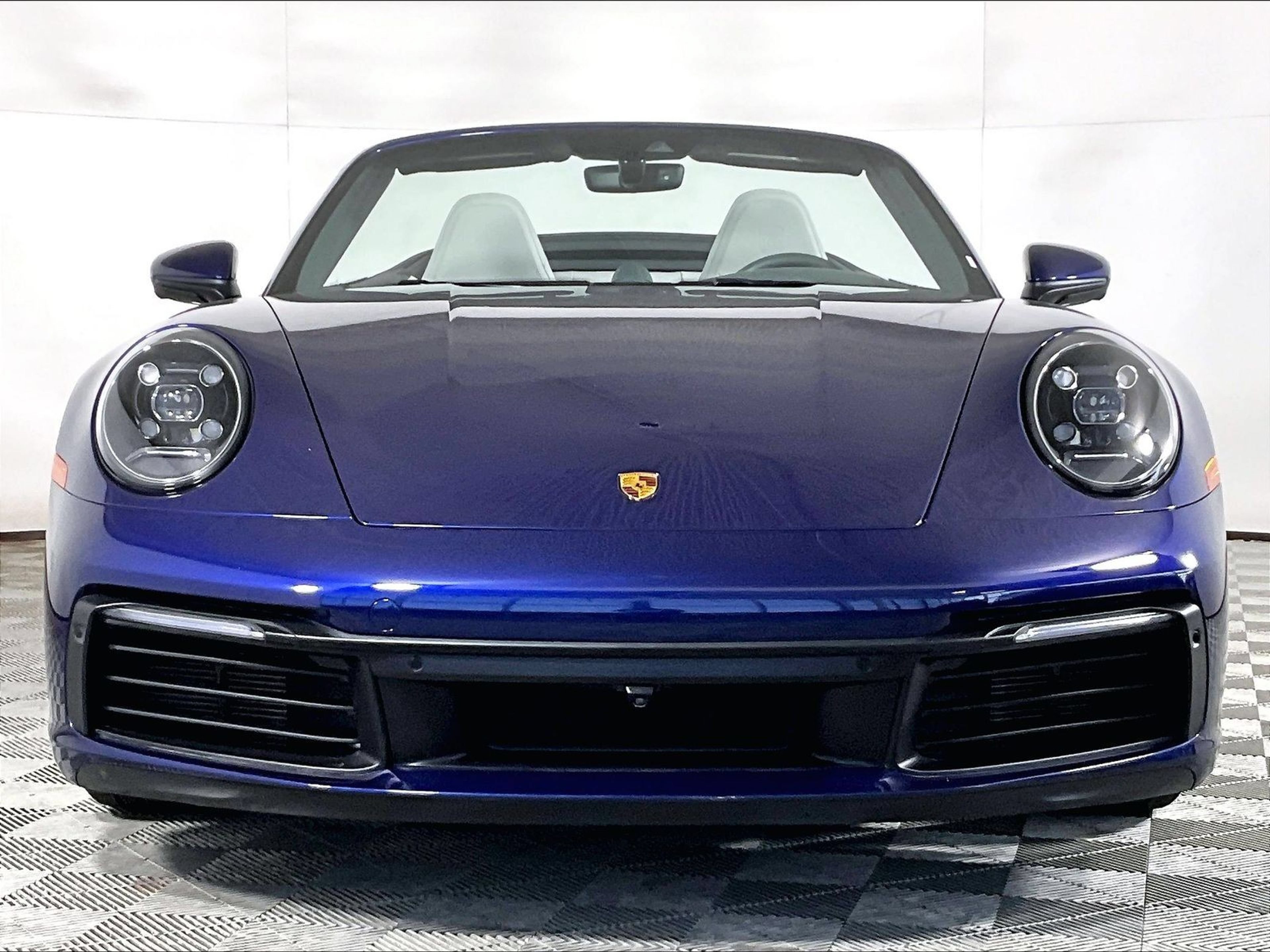 Certified 2022 Porsche 911 Carrera RWD image 6
