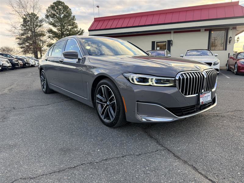 Used 2020 BMW 750i xDrive 750i xDrive AWD w/ Executive Package image 3