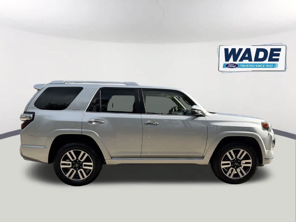 Used 2018 Toyota 4Runner Limited AWD/4WD image 4