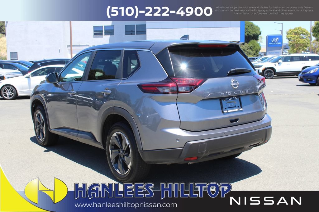 Used 2025 Nissan Rogue SV FWD image 9
